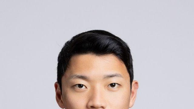 울버햄튼 강등 속 사라진 황희찬, 새 감독 구상에 없나...英 유력 매체 "HWANG은 방출 대상" 언급