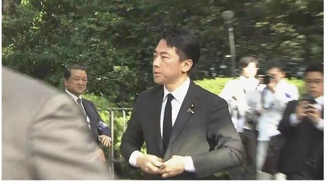 [초점] 광복절에 日 현직 방위상 야스쿠니 참배…자민당 지도부도 동참