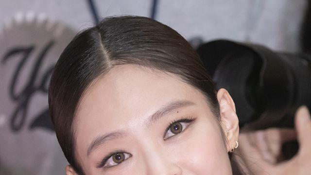 제니도 사과…