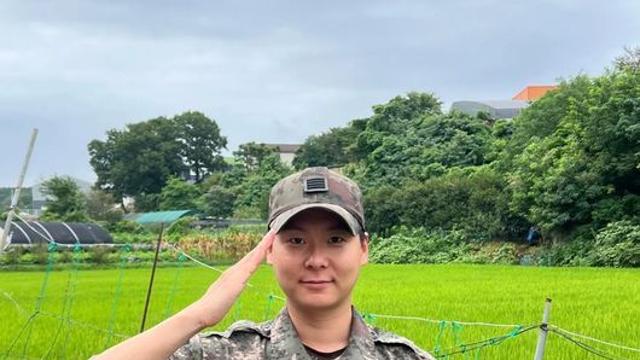 ‘힙통령’ 장문복, 확 달라진 비주얼...“군 복무 마쳐, 가수로 다시 설 것” [전문]