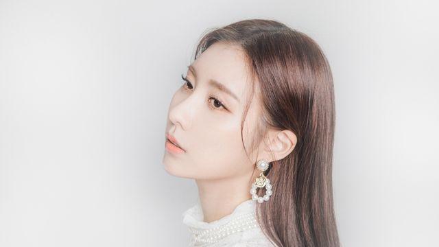 스테파니, 플렉스뮤직 새 식구로 합류… 정훈희·울랄라세션과 한솥밥