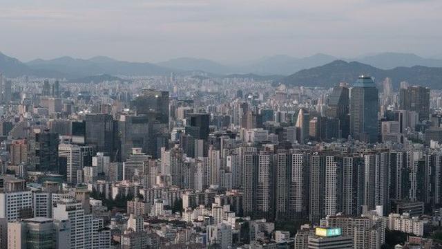 서울 아파트 실거래가 5년 만에 최대폭 상승…6월 2.50%↑