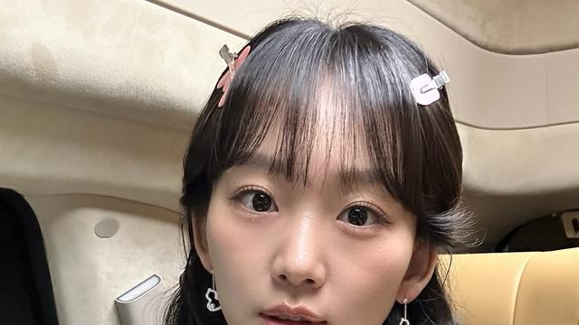 상큼 매력으로 팬들 '참교육'…진기주 홀터넥 드레스도 '완벽 소화' [IS하이컷]