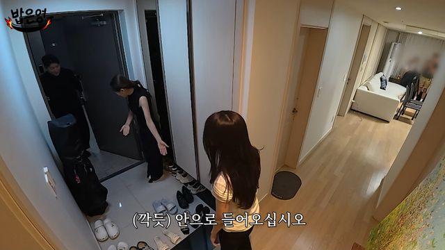 ‘중식여신’ 박은영, 의사 남편과 신혼집 공개…웨딩사진 곳곳에 ‘달달’ (밥은영)