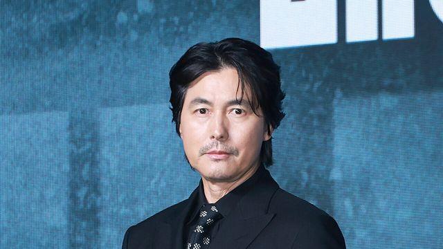 [NC포토] 정우성, 젠틀한 손 인사