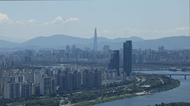 <주말 날씨> 한풀 꺾인 늦더위⋯일요일은 곳곳 비
