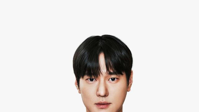 고경표, 6일 KIA 타이거즈 ‘승리 기원’ 시구...2년 만에 응원