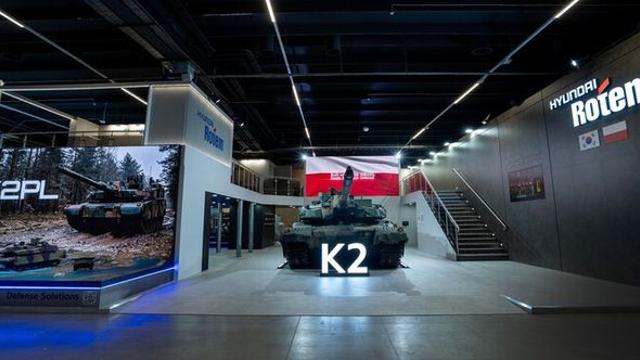 폴란드산 임무장비 탑재 K2PL 첫 공개···현대로템, 현지화 전략 가속