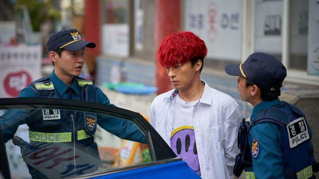 ‘부활남’ 구교환 와이어 액션부터 EDM까지…장르 쾌감 높인 프로덕션