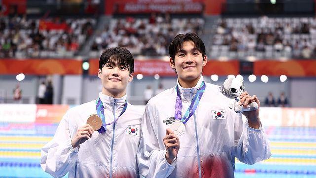 [아시안게임] 김영범·황선우, 은·동 합작…한국 경영 첫날 은1·동2(종합)