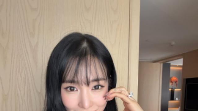 ‘변요한♥’ 티파니 영, 결혼하더니 더 예뻐졌네... 화려한 비주얼 [IS하이컷]