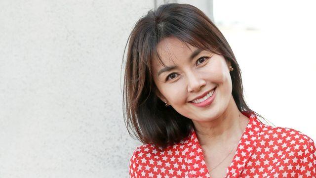 “피부도 좋아지고 화장실도 잘 간다”… 신애라가 아침마다 먹는다는 '이 주스'
