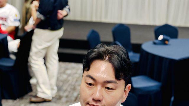2008년생 사이에 앉은 '35세 신인' 최지만 