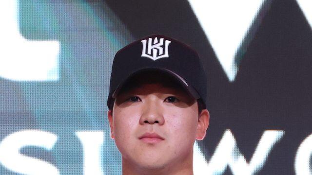 ‘2027 KBO 리그 신인 드래프트’, KT위즈 이승원-최지만 지명