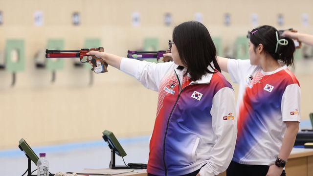 한국 여자 사격, 공기권총 단체전 은메달…16년 만에 시상대