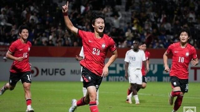 [2026 AG] 신민하가 뚫고 김명준이 쐈다... 한국, 사우디 2-0 꺾고 조 1위로 8강