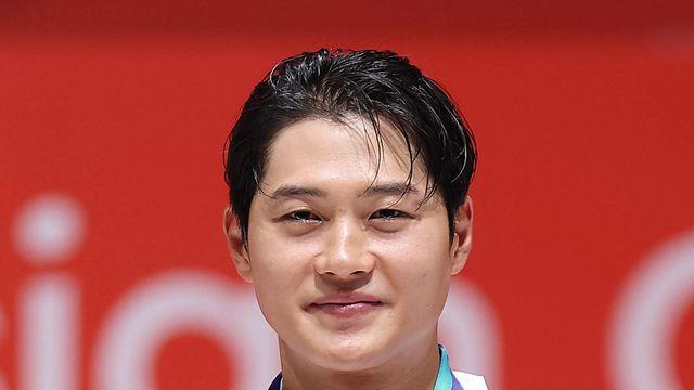 펜싱 ‘최강’ 오상욱, AG 남자 사브르 개인전 2연패…“타이틀 지켜야 한다는 부담 컸다”