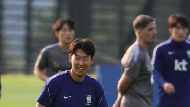 모레노의 첫 선택은 손흥민·오현규…에콰도르전 투톱 출격