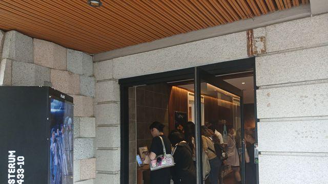 [K팝과 AI 혁명 ⑤] 화면 넘어 현실로…플레이브 팬덤이 연희동에 만든 연대의 낙원