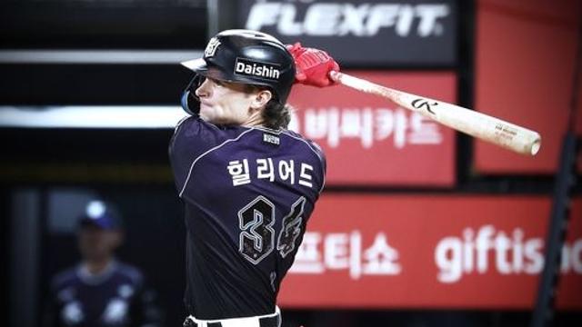 힐리어드, 39호 홈런 폭발…80승 선착 kt, 매직넘버 '9'(종합)