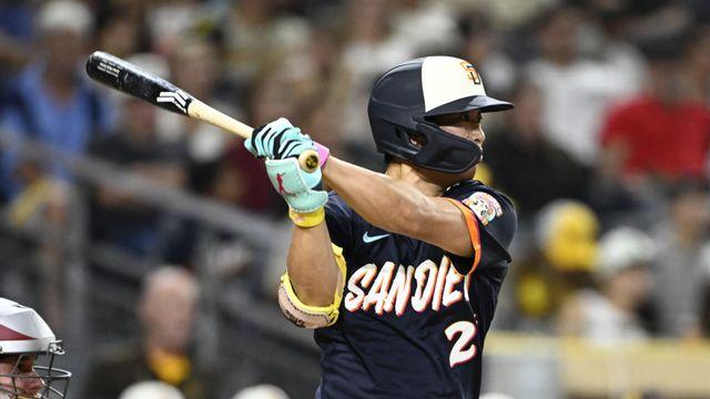 68일 만에 불 뿜은 방망이…송성문, MLB 가을야구 앞두고 멀티 히트