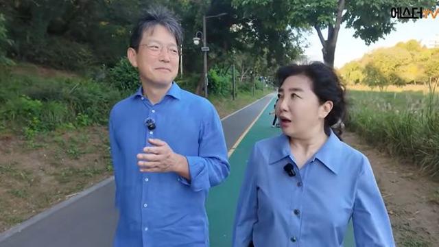 ‘연매출 3000억’ 아내와 합가하더니…홍혜걸 “♥여에스더 죽으면 따라 죽을 것” [RE:뷰]