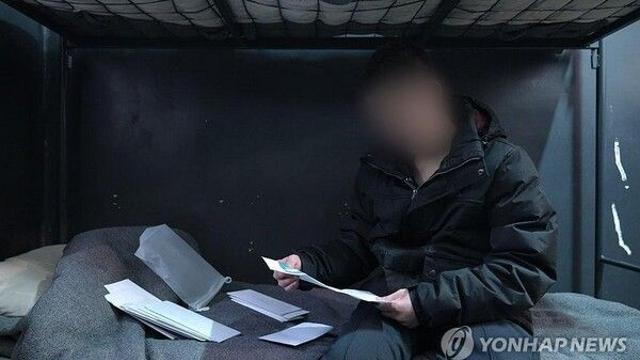 [이슈] 北 포로 한국 송환 논란 확산…李 