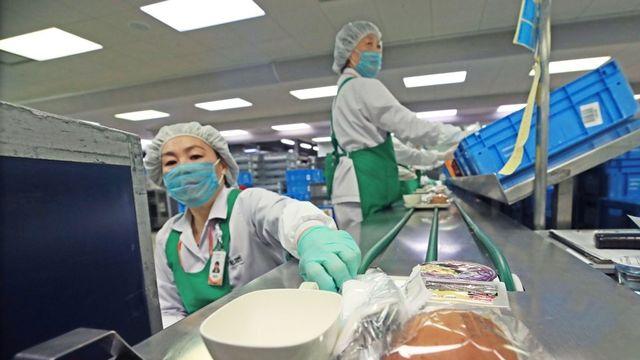 출국 앞둔 강제 퇴거자 한끼 적정 수준은…의견 '분분'