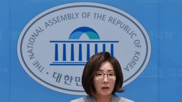 나경원 “재명이네·문조털래요 싸움 점입가경…국민 새우등 터져”