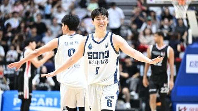 '이정현 18점' 프로농구 소노, kt와 시범경기 완승(종합)