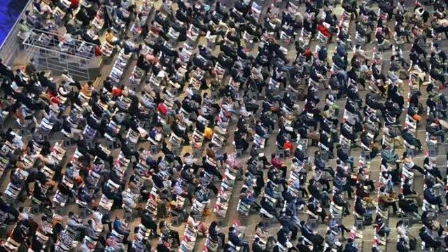 방값 전쟁 터진 부산 '1박 110만원'...무슨 일 있나요?