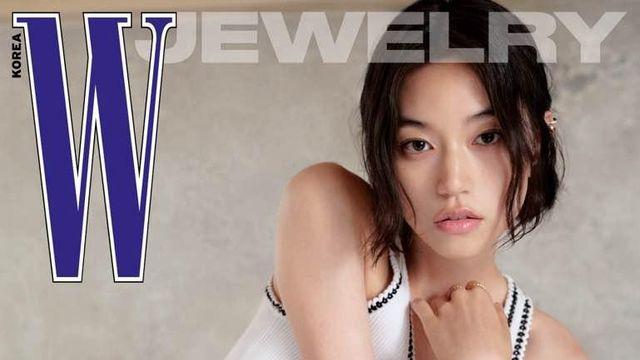 김도연, ‘더블유 코리아’ 디지털 커버 장식…샤넬 프리미에르 워치와 만남