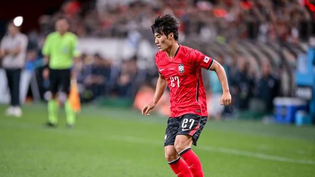 ‘06년생 막내’ 김민수의 패배에도 번뜩인 ‘45분’… 모레노호에 필요한 투지의 돌격대장 [우루과이전 현장]