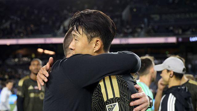 [오피셜] ‘지난 시즌 펄펄 난’ 손흥민 조력자로 쓰더니…LAFC 감독 결국 경질 “신중한 검토 끝에 마크 도스 산토스와 결별 결정”