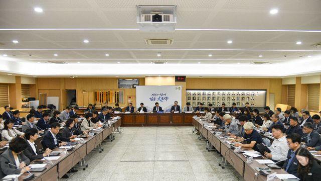 이기형 김포시장, 9월 확대간부회의 주재…시민 불편 없도록 철저한 업무추진 강조