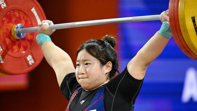 [아시안게임] '런던 銅 전상균 딸' 역도 전희수, 개인 최고 248㎏으로 5위