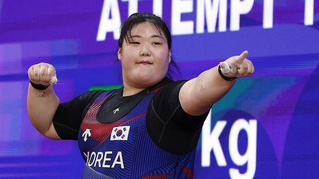 [아시안게임] 값진 은메달…박혜정, 후회 없이 들어 올린 '땀방울'