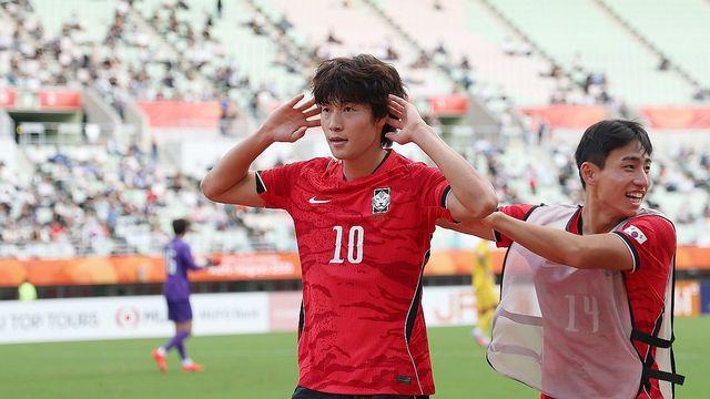 [아시안게임] 남자축구, 중국에 역전승 거두고 결승행…금메달 놓고 한일전(종합)