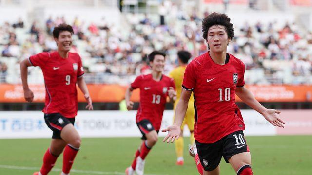남자 축구, 중국 누르고 결승행…4회 연속 우승 보인다 [권종오의 IMAGINE 나고야]
