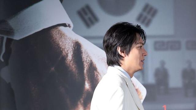 '암살자(들)' 여파인가…결국 부국제 행사마저 돌연 취소한 '주연 배우'