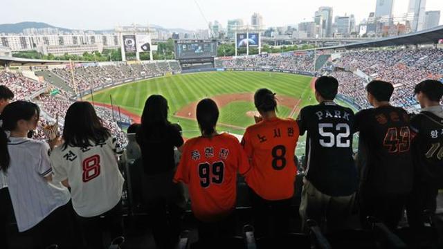 역대 최다 1270만 관중 보인다...KIA, 롯데, 삼성 원정 티켓 파워 과시