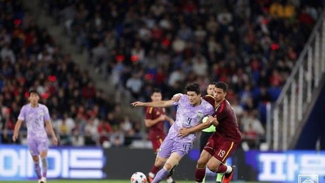 “팀으로 싸우는 느낌 없었다… 머리 처박고 해야” ‘축구화 던질 정도의 분노’ 김민재 작심 발언 [베네수엘라전]