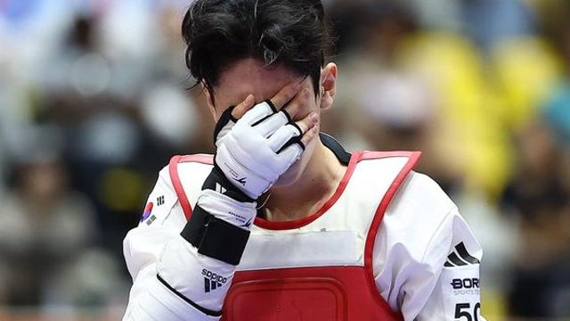 [AG] 태권도 문진호, 첫 AG서 동메달…결승 문턱서 패배에 좌절