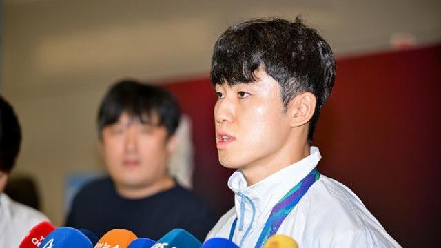 “죄송합니다” 주장 이기혁, ‘군 면제 발언’ 사과 “국방의 의무 가볍게 여긴 것 아니다” [AG 대표팀 귀국 인터뷰]