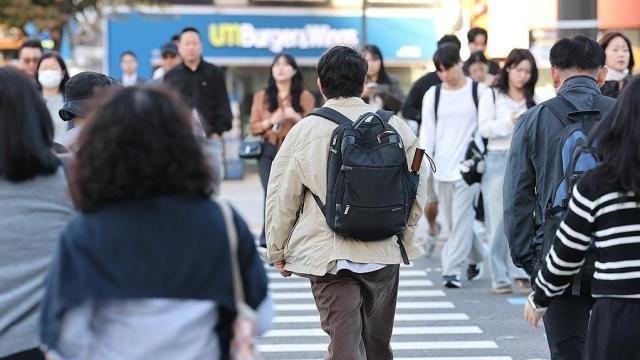 [내일의 날씨] 전국 맑고 아침 쌀쌀...15도 안팎 일교차