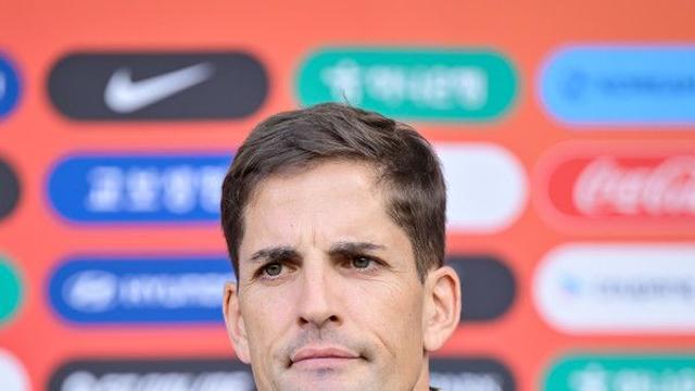 ‘1승1무1패’ 모레노 감독 “변명보다 팬들께 기쁨을… 축구는 ‘주식’처럼 오르락내리락해, 목표는 우상향” [모레노호 훈련]