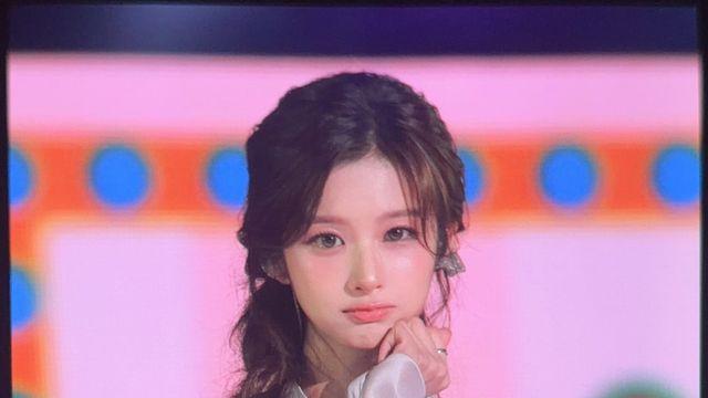 오늘자 한복 입은 엔믹스 설윤...jpg