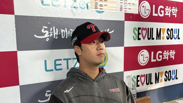 [IS 스타] 작년엔 더그아웃에서 KS 지켜봤던 박시원, 8연패 직접 끊고 LG 3위 경쟁 다시 불붙였다