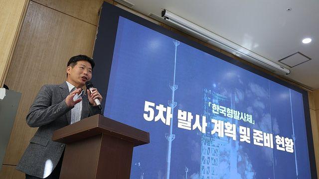 [누리호 성공] 베테랑부터 '누리호 키즈'까지…우주로 이어진 도전