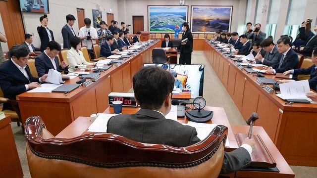 여야, 집값 두고 책임공방…